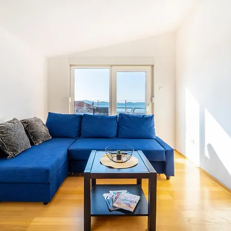 Apartment 2 Bedroom Gorgeous In *